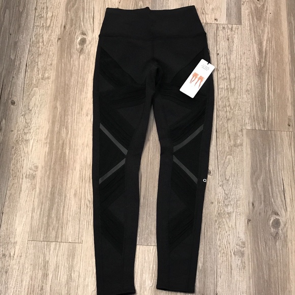 Alo Yoga Ultimate High Waist Leggings XS Black - Picture 5 of 7